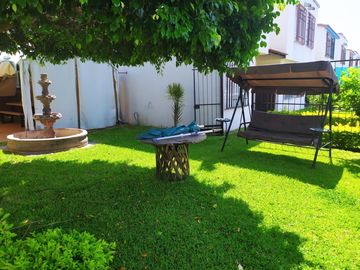 Casa de 3 rec., alberca, terreno 185 m2 en Real Santa Fe, Xochitepec, Mor.