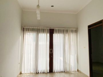 Di Sewakan Rumah Siap Huni 3 Kamar di Batununggal, Mengger Bandung