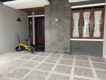 Di Sewakan Rumah Siap Huni 3 Kamar di Batununggal, Mengger Bandung