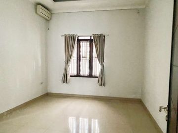 Di Sewakan Rumah Siap Huni 3 Kamar di Batununggal, Mengger Bandung