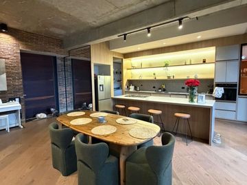 apartamento en venta en el tesoro. Cod V14074