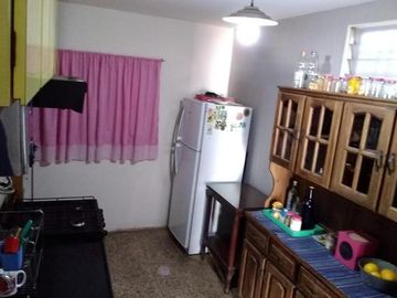 CASA 3 AMB. CON LOCAL *NUEVO VALOR*