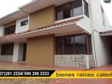 Casa de venta en 10 de agosto - 27 de febrero – código:16769