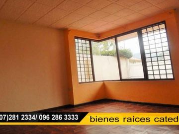 Casa de venta en 10 de agosto - 27 de febrero – código:16769