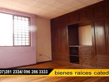 Casa de venta en 10 de agosto - 27 de febrero – código:16769