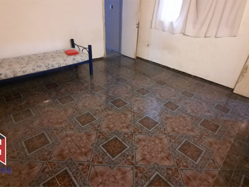 Casa 3 AMB c/ E. Vehiculo- s/ Lote 164m2-EXCELENTE UBICACION