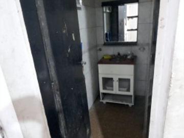 Casa 3 AMB c/ E. Vehiculo- s/ Lote 164m2-EXCELENTE UBICACION