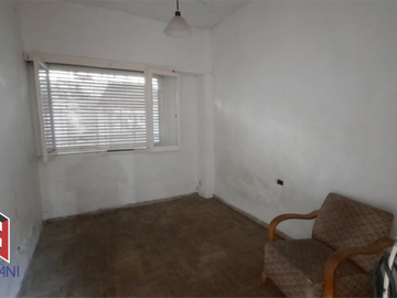Casa 3 AMB c/ E. Vehiculo- s/ Lote 164m2-EXCELENTE UBICACION