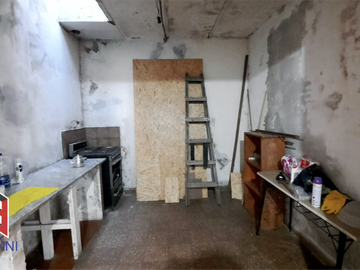 Casa 3 AMB c/ E. Vehiculo- s/ Lote 164m2-EXCELENTE UBICACION