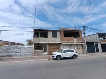 # 🏠 ¡OPORTUNIDAD ÚNICA EN MICAELA BASTIDAS! Casa de Dos Pisos con Doble Independencia 

🌟 Descubre esta magnífica propiedad de **173 m² construidos*