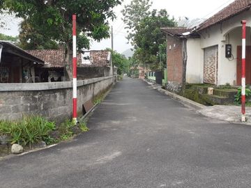 Rumah Modern Lingkungan Asri dan Strategis Dekat Jl Jogja Solo