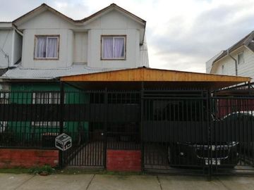 EN VENTA CASA  EN VILLA DON PABLO, MAULE