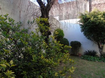 Excelente Dpto  P.B. 3 Amb con Pque.