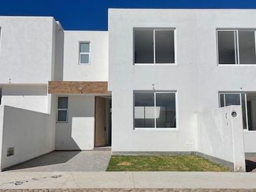 CASA EN VENTA DOS PLANTAS EN JESUS MARIA AGS
