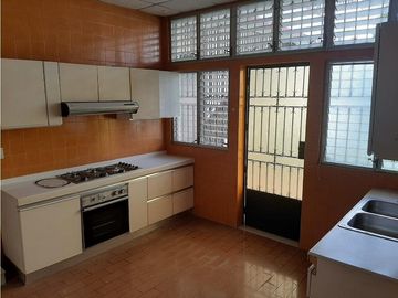 GANGA! SE VENDE CASA EN LA ALAMEDA 4934VK