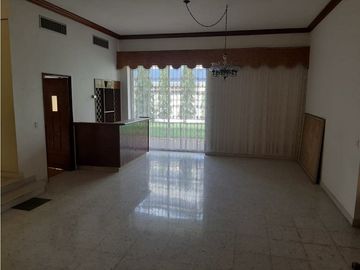 GANGA! SE VENDE CASA EN LA ALAMEDA 4934VK