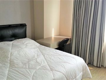 Dijual Apartemen 1 Park Residence Tipe 2 Kamar Tidur Kondisi Fully Furnished