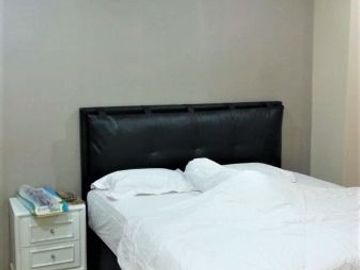 Dijual Apartemen 1 Park Residence Tipe 2 Kamar Tidur Kondisi Fully Furnished