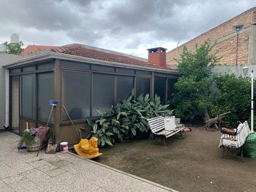 ¡¡CASA DE 5 AMBIENTES EN DOS PLANTAS A LA VENTA!!