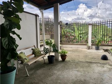 SE VENDE CASA EN BRISAS DEL GOLF OCCIDENTE EN $205,000 AM