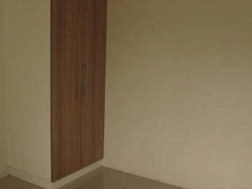 Townhouse For Sale in Congressional Quezon City PH521 B