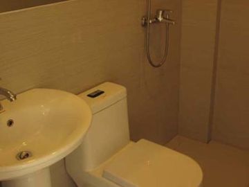 Townhouse For Sale in Congressional Quezon City PH521 B