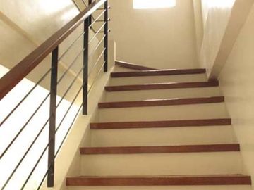Townhouse For Sale in Congressional Quezon City PH521 B