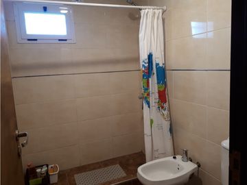 Hermoso Chalet de Corte Moderno en Barrio Jardín de Peralta Ramos!