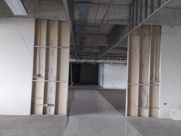 1,184.57 sqm Warm shell Commercial Office space for lease in Bonifacio Global City, Taguig City.