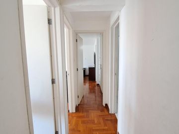 Se Vende Lindo Departamento En Un Primer Piso Con Jardín En Casuarina Baja