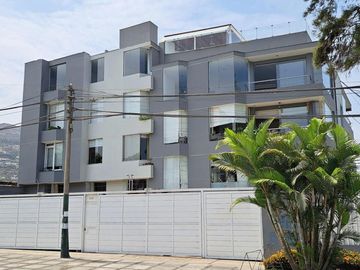 Se Vende Lindo Departamento En Un Primer Piso Con Jardín En Casuarina Baja