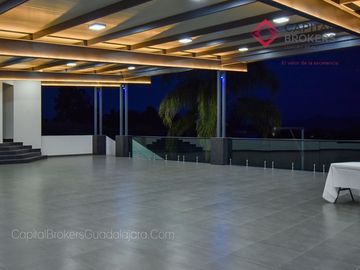 Quinta de Lujo  con Gran Jardín Para Eventos
