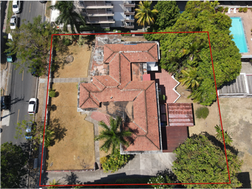 Venta de lote de terreno con casa en el Cangrejo
