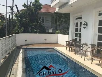 Disewakan Rumah LUX Ampera bangunan baru & swimming pool.
