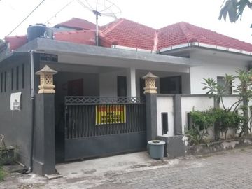 House in Senggigi - Green Valley Residence