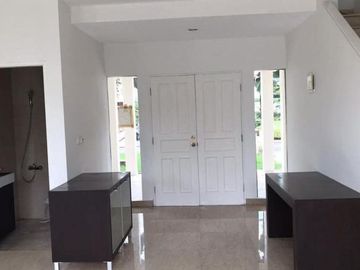 DIJUAL RUMAH BAGUS LANTAI MARMER SIAP HUNI DI SUTERA LAVENDER ALAM SUTERA