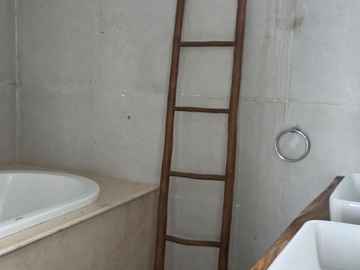 TROPICAL LUXURY OCEAN VIEW VILLA IN PECATU BADUNG