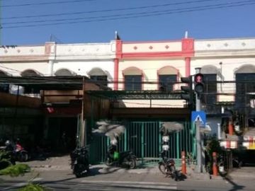 Ruko di Raya Putro Agung Wetan Nol jalan raya