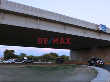 🔎¿Buscas un terreno amplio, bien ubicado y con gran proyección comercial o industrial? ¡Esta es tu oportunidad!

💡Ubicado en la Vía de Evitamiento E