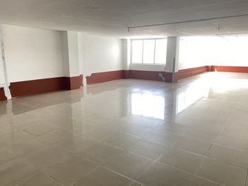 RENTA LOCALES FRENTE CENTRAL CAMIONERA METEPEC EDO DE MEXICO