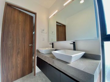 VENTA DE CASA EN ACANTHA, ZIBATA.