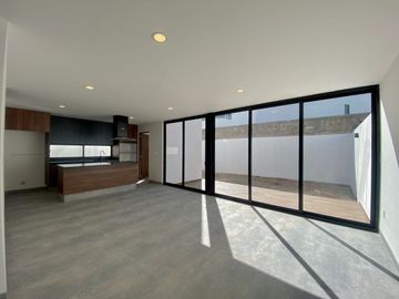 VENTA DE CASA EN ACANTHA, ZIBATA.