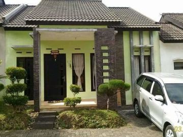 BELI VILLA HARGA MURAH FULLY FURNISHED DI KOTA BATU, MALANG