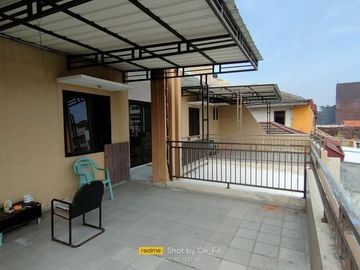 Rumah Kost (aktif) di Dukuh Kupang, Surabaya Barat.