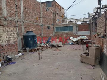 Venta De Casa Urb San Isidro 1Ra Etapa 2 Pisos