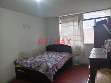 Venta De Casa Urb San Isidro 1Ra Etapa 2 Pisos