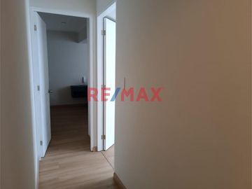 PRECIOSO DEPARTAMENTO ESTRENO 1ER PISO FRENTE A PARQUE ENTREGA INMEDIATA SURCO!
NO PAGA ALCABALA!
Oportunidad: ¡Vive frente a la naturaleza sin sali