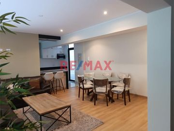 PRECIOSO DEPARTAMENTO ESTRENO 1ER PISO FRENTE A PARQUE ENTREGA INMEDIATA SURCO!
NO PAGA ALCABALA!
Oportunidad: ¡Vive frente a la naturaleza sin sali