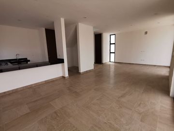 Casa en Venta en Mérida, Privada Fiora Residencial, Cholul (Mod. Lily)