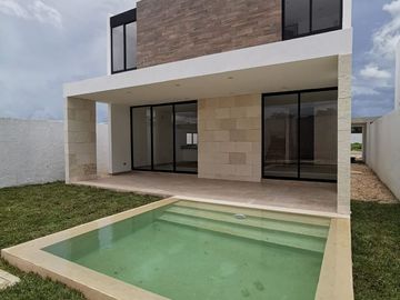 Casa en Venta en Mérida, Privada Fiora Residencial, Cholul (Mod. Lily)